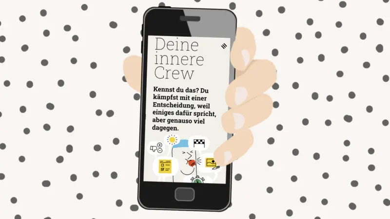 Illustrierte Hand zeigt Handyscreen vom Playlet Innere Crew